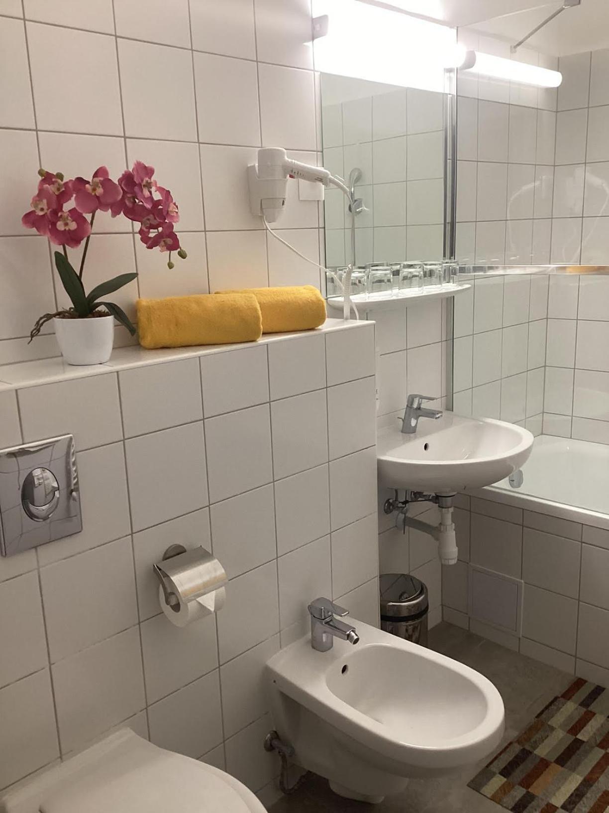 Svajci Lak Panzio Bed and Breakfast Nyíregyháza Buitenkant foto