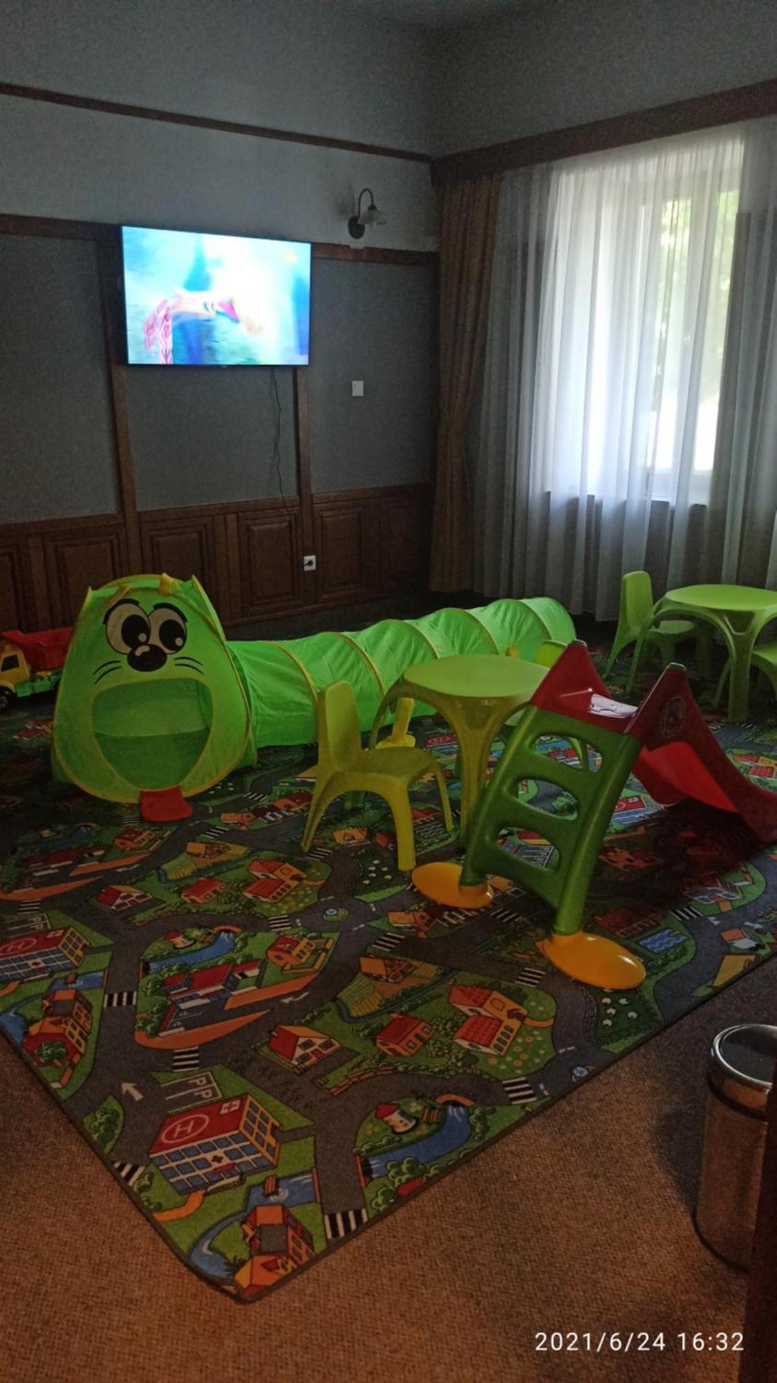 Svajci Lak Panzio Bed and Breakfast Nyíregyháza Buitenkant foto